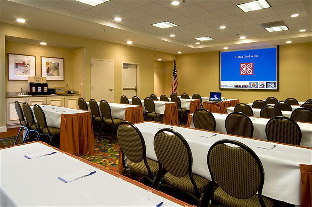 Hilton Garden Inn Fredericksburg Dış mekan fotoğraf