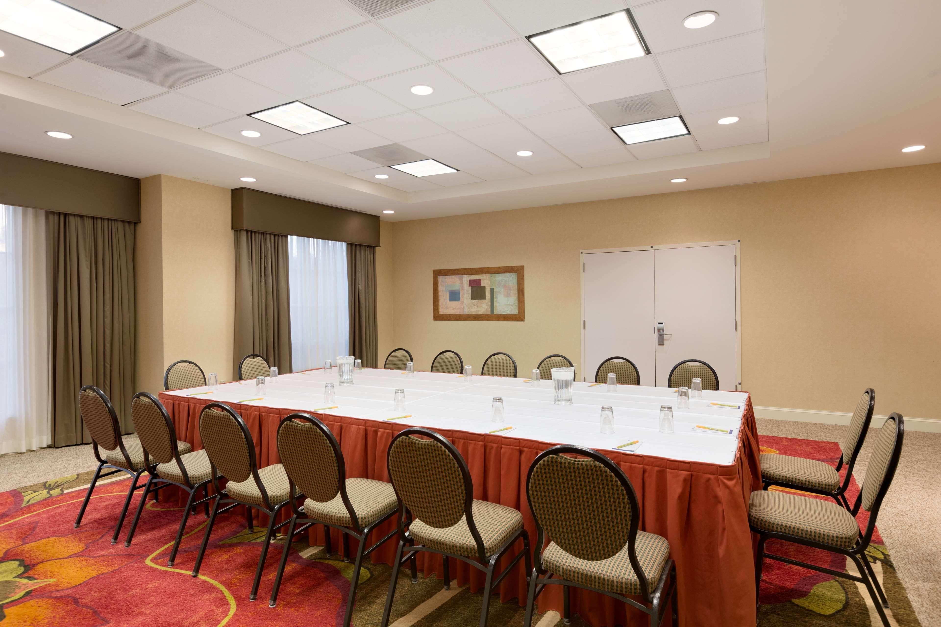 Hilton Garden Inn Fredericksburg Dış mekan fotoğraf