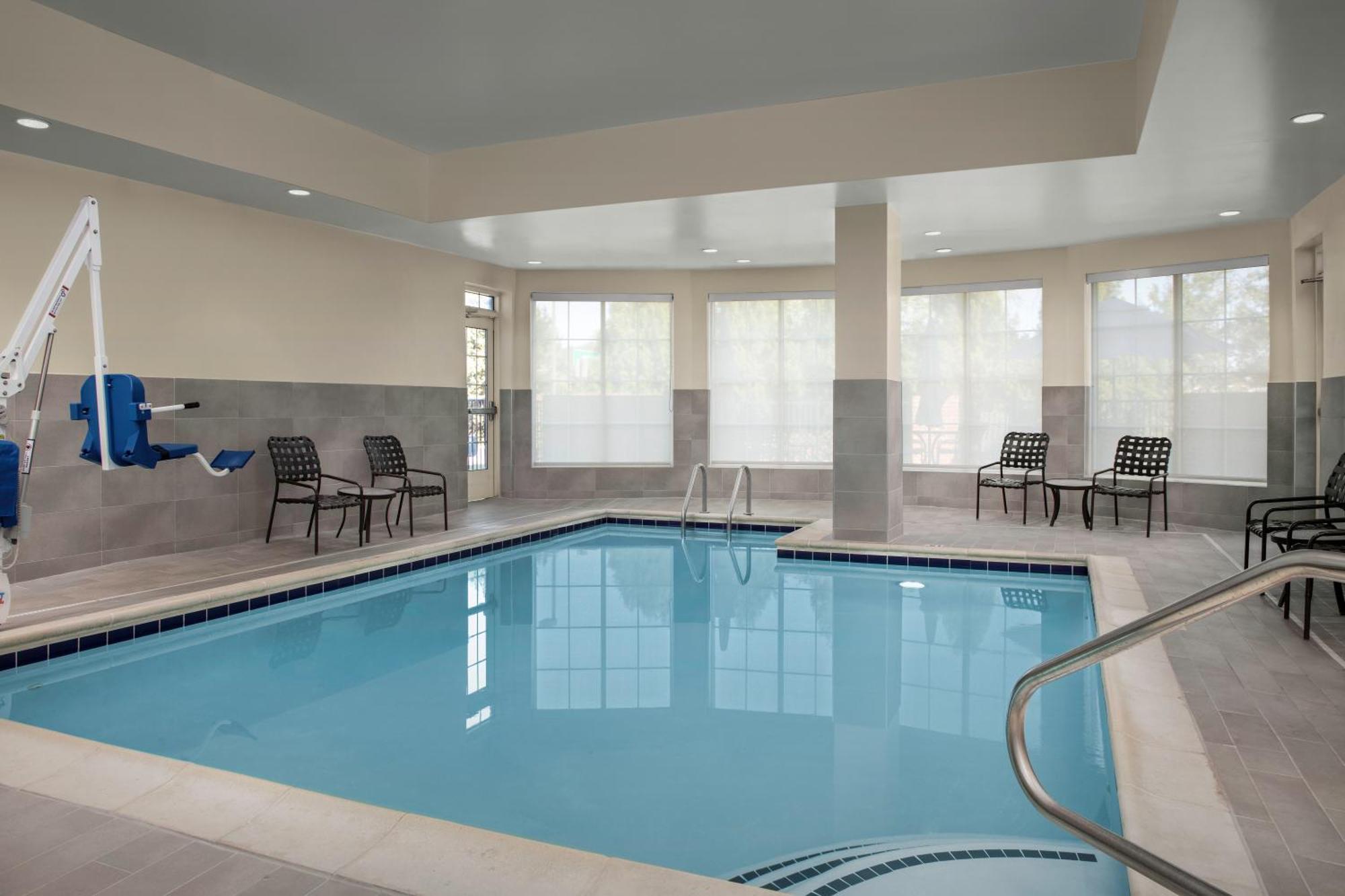 Hilton Garden Inn Fredericksburg Dış mekan fotoğraf